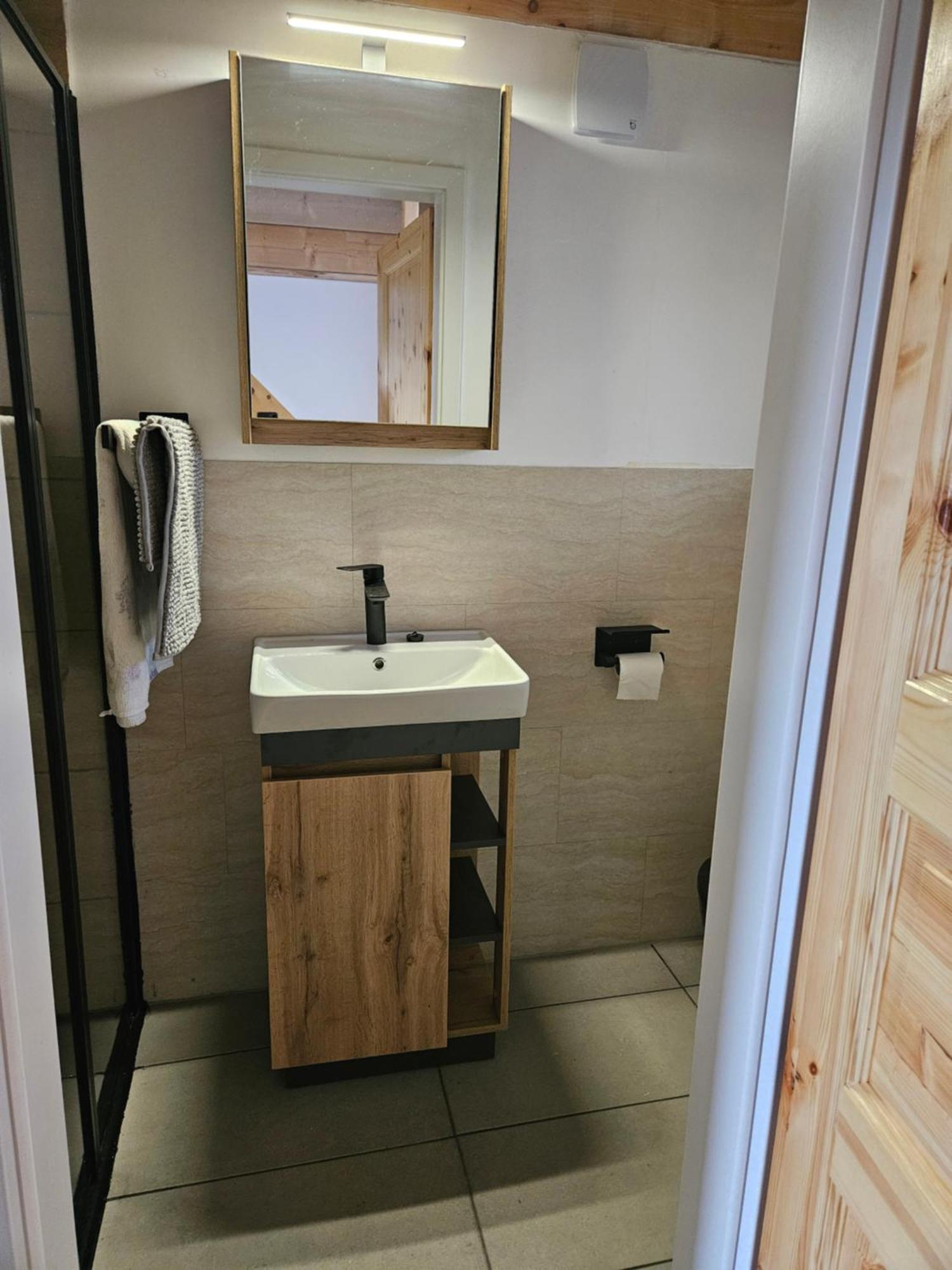 Unterkunft , Ferienwohnung Auf Dem Land, Monteurswohnung 卡门茨 外观 照片
